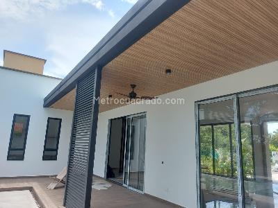 Casa de 4 alcobas en venta en El Cairo, Villavicencio, 315 m² · foto 4 de 13