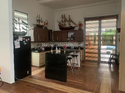 Casa de 4 alcobas en venta en Caracoli, Villavicencio, 840 m² · foto 7 de 20