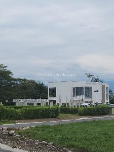 Casa de 4 alcobas en venta en Caracoli, Villavicencio, 840 m² · foto 2 de 20