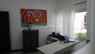 Casa de 4 alcobas en venta en Triangulo, Villavicencio, 220 m² · foto 4 de 12