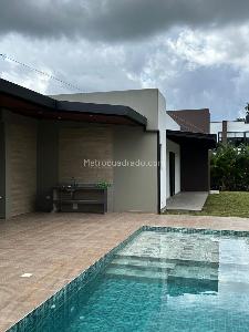 Casa de 4 alcobas en venta en El Cairo, Villavicencio, 890 m² · foto 7 de 11