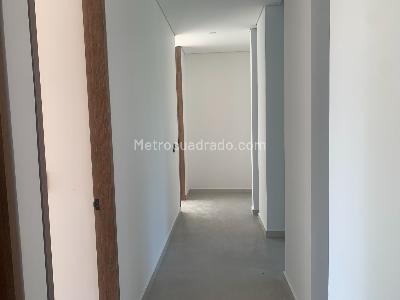 Casa de 4 alcobas en venta en El Cairo, Villavicencio, 280 m² · foto 13 de 20