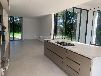 Casa de 4 alcobas en venta en El Cairo, Villavicencio, 280 m² · foto 6 de 20
