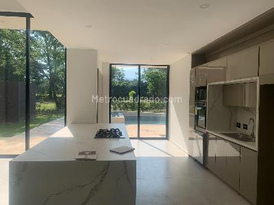 Casa de 4 alcobas en venta en El Cairo, Villavicencio, 280 m² · foto 3 de 20