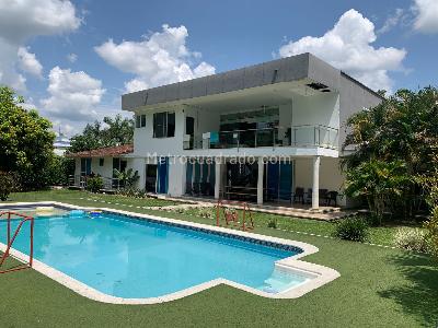 Casa de 5 alcobas en venta en Baru, Villavicencio, 1500 m² · foto 3 de 20