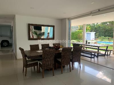Casa de 5 alcobas en venta en Baru, Villavicencio, 1500 m² · foto 9 de 20