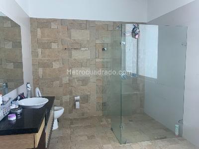 Casa de 3 alcobas en venta en Baru, Villavicencio, 1050 m² · foto 13 de 20