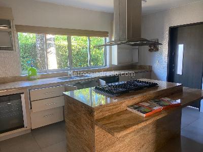 Casa de 5 alcobas en venta en Baru, Villavicencio, 700 m² · foto 4 de 20