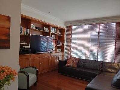 Apartamento de 3 alcobas en venta en Chico Navarra, Bogotá, 180 m² · foto 4 de 18
