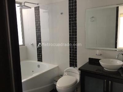 Casa de 5 alcobas en venta en Baru, Villavicencio, 1424 m² · foto 16 de 20