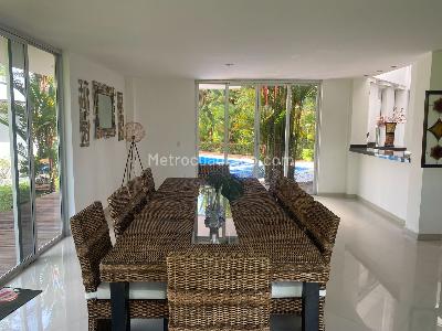 Casa de 5 alcobas en venta en Baru, Villavicencio, 1424 m² · foto 8 de 20