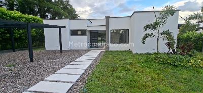 Casa de 3 alcobas en venta en Vanguardia, Villavicencio, 706 m² · foto 3 de 19