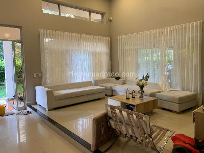 Casa de 5 alcobas en venta en Caracoli, Villavicencio, 1100 m² · foto 6 de 20