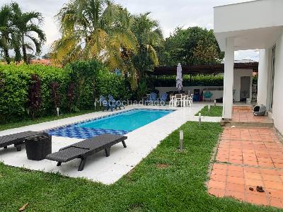 Casa de 5 alcobas en venta en Caracoli, Villavicencio, 1100 m² · foto 3 de 20