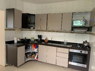 Casa de 5 alcobas en venta en Caracoli, Villavicencio, 1100 m² · foto 11 de 20