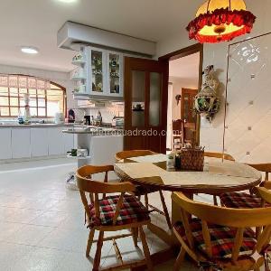 Apartamento en venta en Santa Barbara, Bogotá · foto 3 de 5