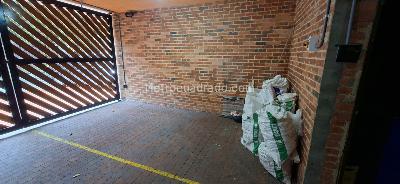 Apartamento en venta en Las Rosales, Bogotá · foto 8 de 12