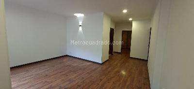 Apartamento en venta en Las Rosales, Bogotá · foto 4 de 12