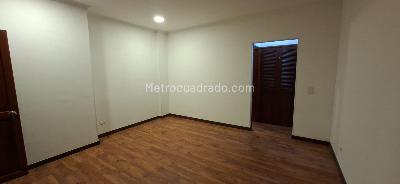 Apartamento en venta en Las Rosales, Bogotá · foto 5 de 12