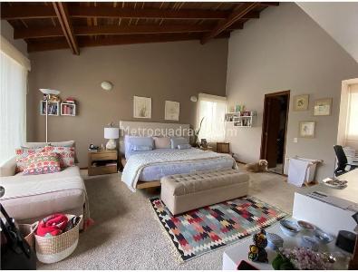 Casa de 4 alcobas en venta en San Simon Guaymaral, Bogotá, 1385 m² · foto 14 de 20