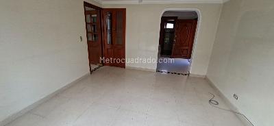 Casa de 4 alcobas en venta en San Jose De Bavaria, Bogotá, 178 m² · foto 9 de 20