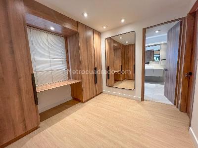 Apartamento de 2 alcobas en venta en Chapinero Alto Emaus, Bogotá, 350 m² · foto 10 de 13