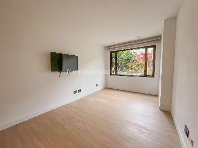 Apartamento de 2 alcobas en venta en Chapinero Alto Emaus, Bogotá, 350 m² · foto 13 de 13