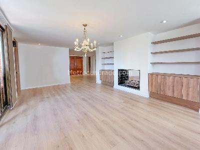 Apartamento de 2 alcobas en venta en Chapinero Alto Emaus, Bogotá, 350 m² · foto 5 de 13
