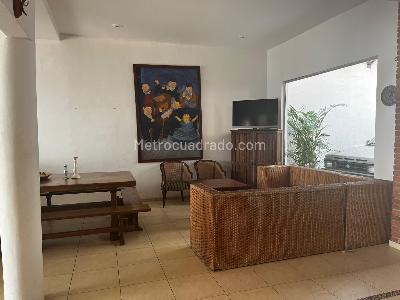Casa de 5 alcobas en venta en Grama, Villavicencio, 560 m² · foto 3 de 20