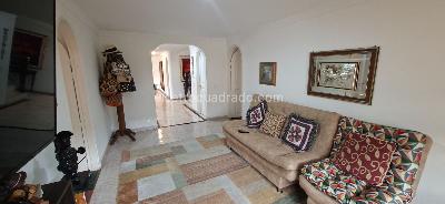 Apartamento de 3 alcobas en venta en Santa Barbara Central, Bogotá, 263 m² · foto 11 de 19