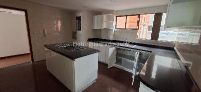 Apartamento en venta en Los Rosales, Bogotá · foto 6 de 19