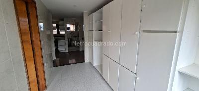 Apartamento en venta en Los Rosales, Bogotá · foto 7 de 19