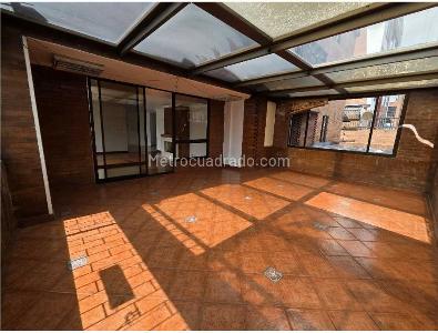 Apartamento de 4 alcobas en venta en Chico Navarra, Bogotá, 230 m² · foto 6 de 16