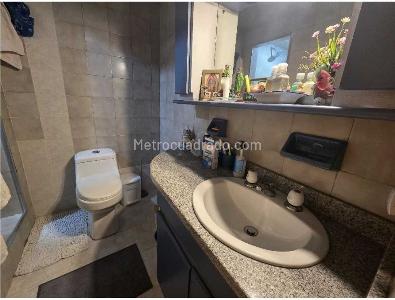 Casa de 4 alcobas en venta en Las Villas Niza, Bogotá, 261 m² · foto 12 de 20