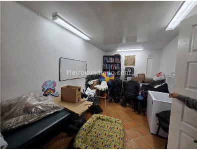 Casa de 4 alcobas en venta en Las Villas Niza, Bogotá, 261 m² · foto 6 de 20
