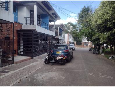 Casa de 4 alcobas en venta en Rosa Blanca, Villavicencio, 124 m² · foto 2 de 20