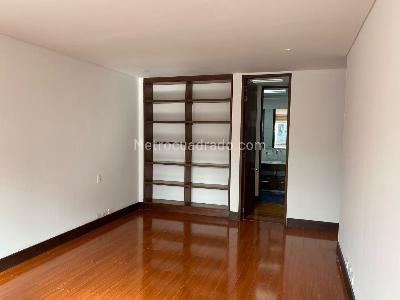 Apartamento de 3 alcobas en venta en Santa Paula Central, Bogotá, 285 m² · foto 3 de 11