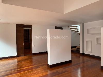 Apartamento de 3 alcobas en venta en Santa Paula Central, Bogotá, 285 m² · foto 4 de 11