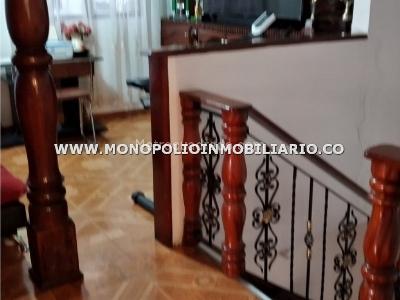 Casa de 3 alcobas en venta en Castilla, Medellín, 89 m² · foto 8 de 11
