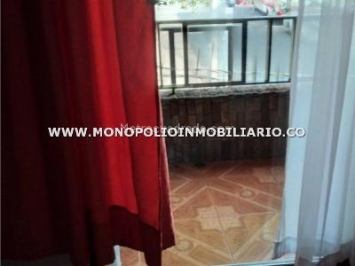 Casa de 3 alcobas en venta en Castilla, Medellín, 89 m² · foto 9 de 11
