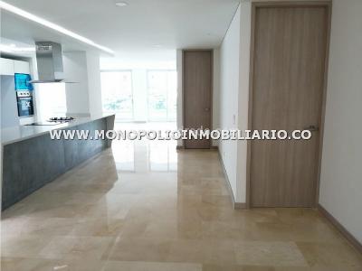 Apartamento en venta en Laureles, Medellín · foto 2 de 7