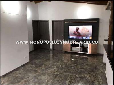 Apartamento en venta en Boston, Medellín · foto 2 de 8
