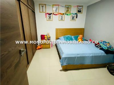 Apartamento de 5 alcobas en venta en Villa Hermosa, Medellín, 167 m² · foto 11 de 13