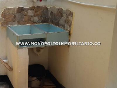 Casa de 3 alcobas en venta en Villa Hermosa, Medellín, 85 m² · foto 5 de 6