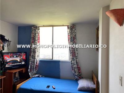 Apartamento en venta en El Poblado, Medellín · foto 4 de 5