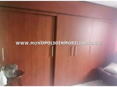 Apartamento de 3 alcobas en venta en Robledo, Medellín, 125 m² · foto 2 de 4
