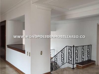 Apartamento de 4 alcobas en venta en Belen, Medellín, 275 m² · foto 3 de 7