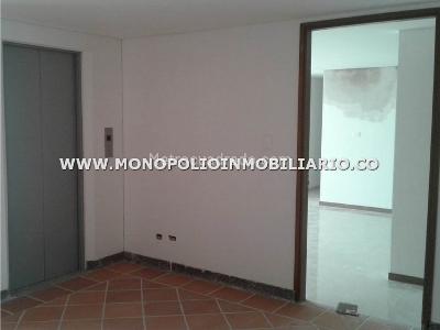 Apartamento de 3 alcobas en venta en Esmeralda, Envigado, 84 m² · foto 3 de 7