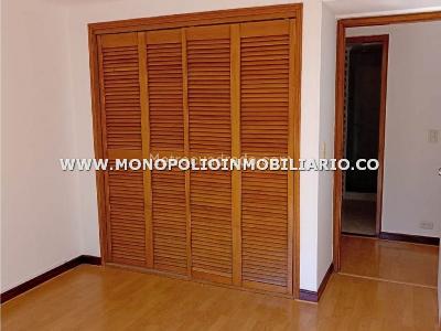 Apartamento de 3 alcobas en arriendo en El Poblado, Medellín, 197 m² · foto 7 de 11