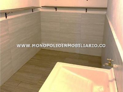 Apartamento de 1 alcoba en venta en El Poblado, Medellín, 71 m² · foto 3 de 5